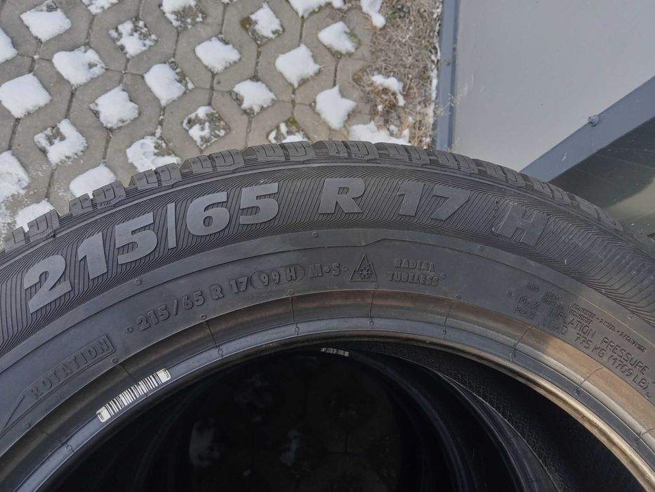 Opony zimowe komplet 4szt 215/65/17 8mm