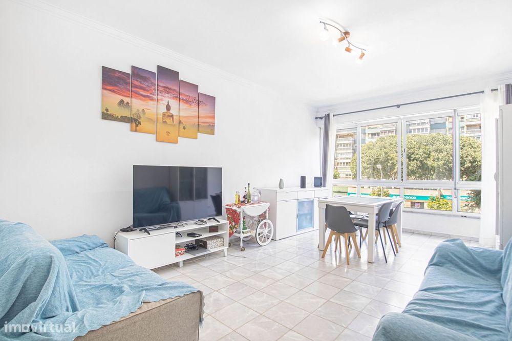 Apartamento T4 - Algés