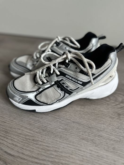 Кросівки zara 35р 22см