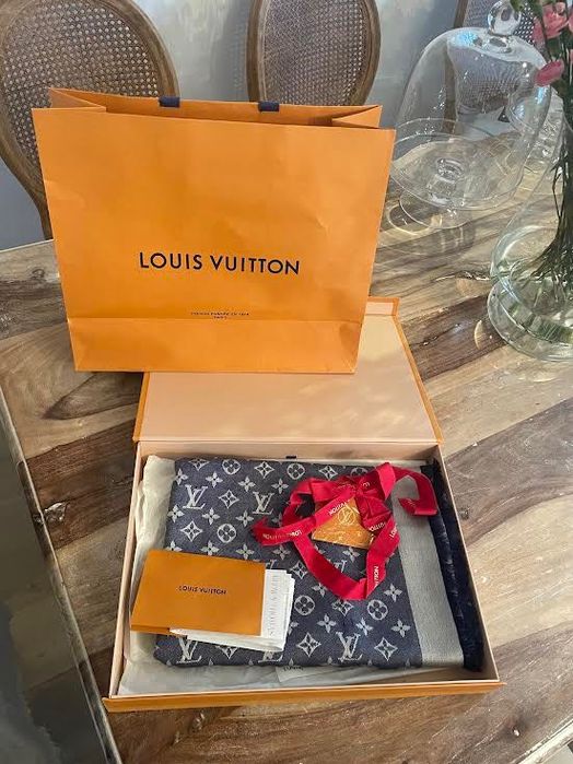 LOUIS VUITTON Chusta Oryginalna !!