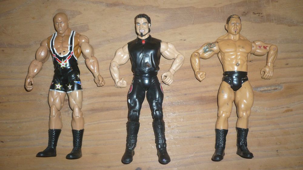 Action Figures WWE + Máscara de lutador