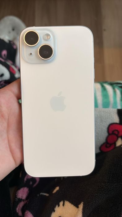 iPhone 15 niebieski