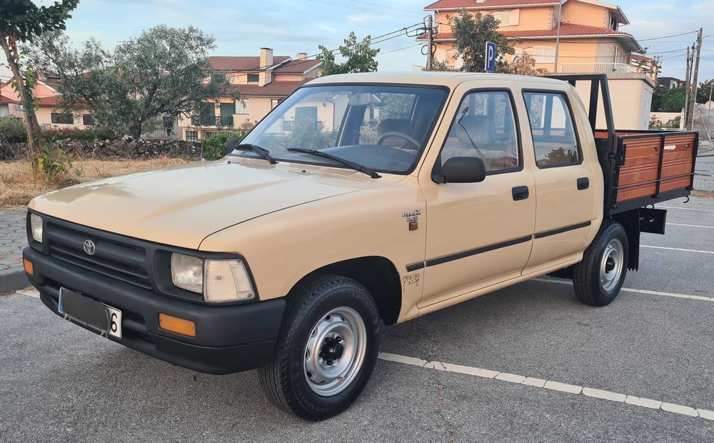 toyota hilux pick up