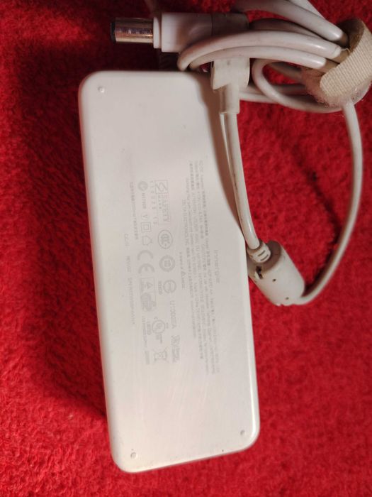 Carregadores  computador 19 V 4,7 A