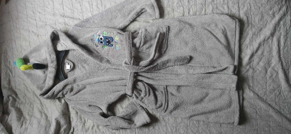 Szlafrok cool club smyk 128 134