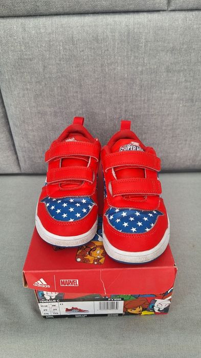 Buty sportowe Adidas MARVEL r. 29