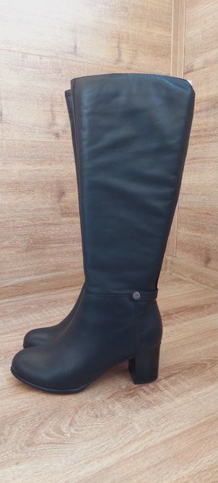 Осінні чоботи з натуральної шкіри welfare 38 розмір, стан новий