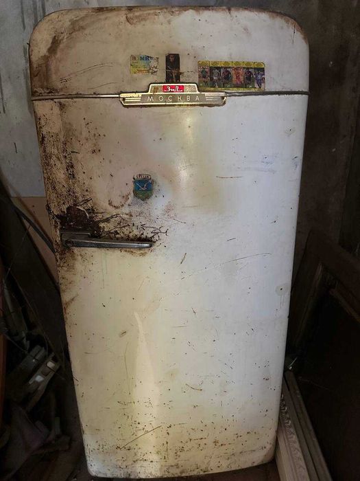 Продам холодильник Зил