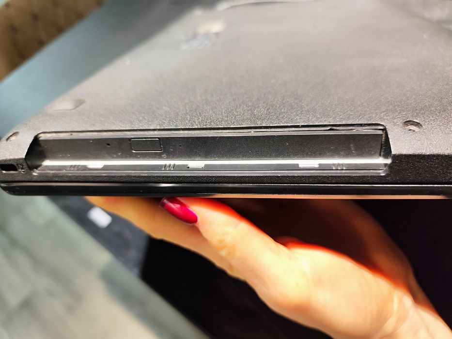 Ноутбук ASUS X553M 15.6" / 8 ГБ ОЗУ / Для навчання та базових задач