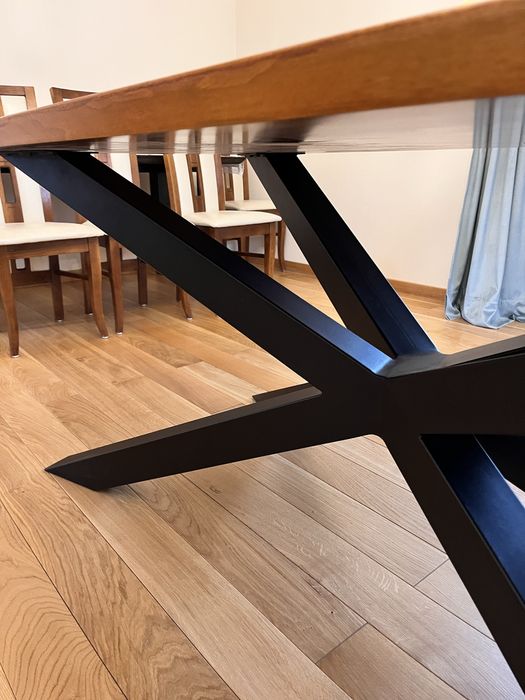 Stół drewniany orzech  włoski  noga typu pająk   metalowa loft