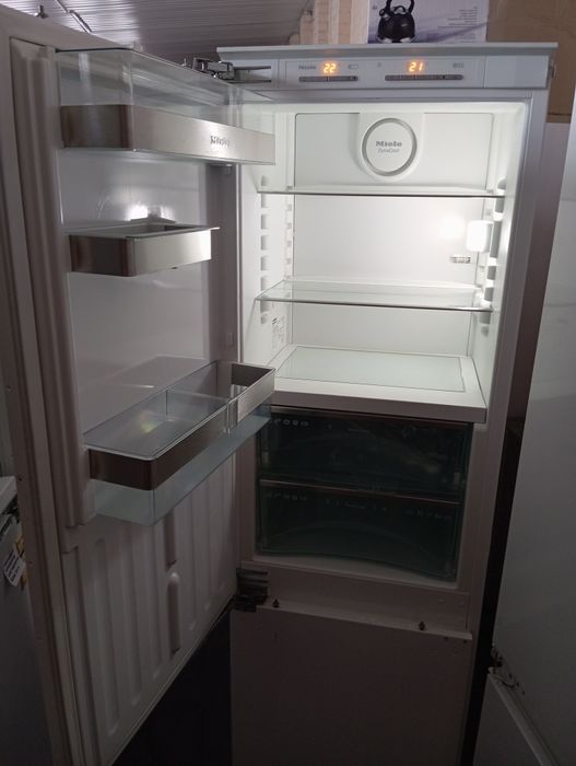 Встраиваемый холодильник Miele KFN 9758 No-Frost INVERTER A+++