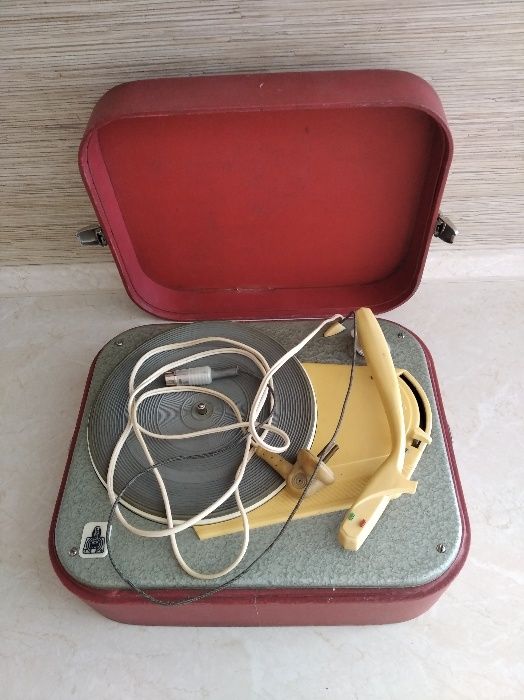 OKAZJA Gramofon walizkowy łzr t4 adapter Wysyłka