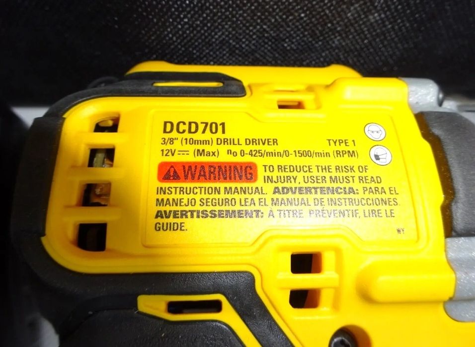 Безщітковий шуруповерт DEWALT DCD701 12V із США