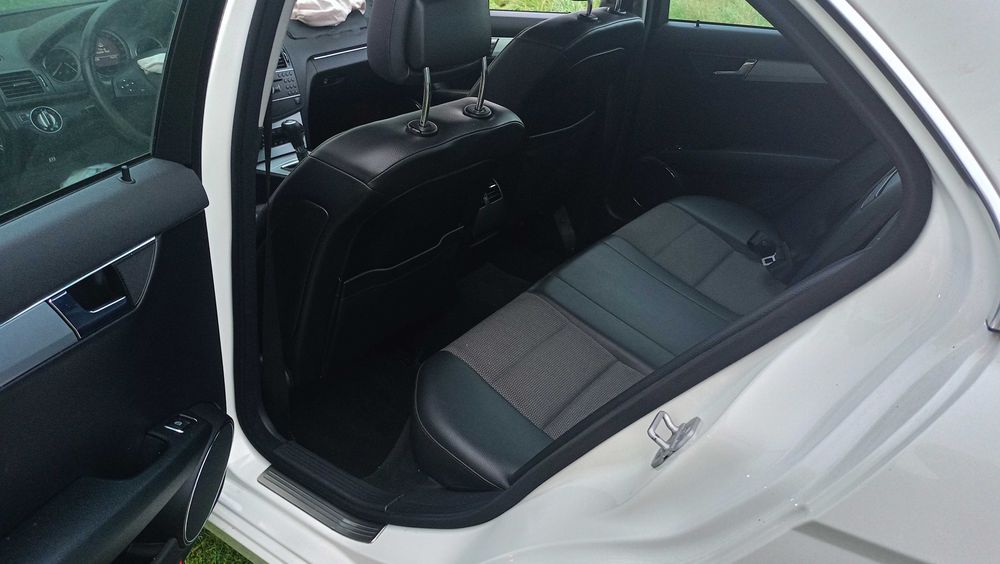 Mercedes c 204 1.8 kompresor w całości