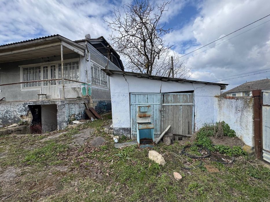 Продам будинок с.Білоусівка, ЦЕНТР села,вул.Богдана Хмельницького.