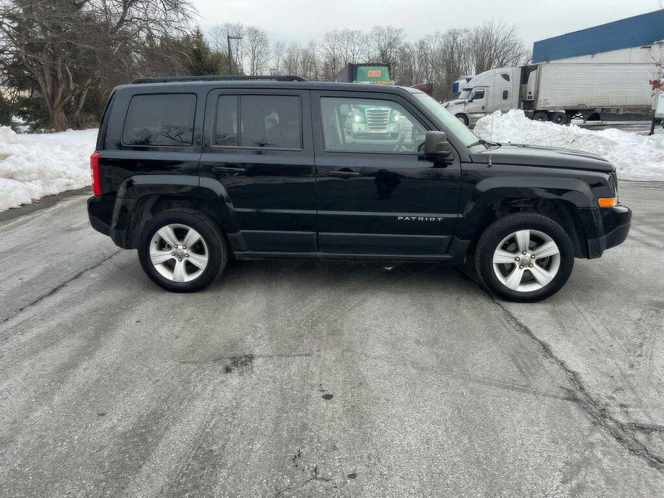 Jeep Patriot Latitude      2014