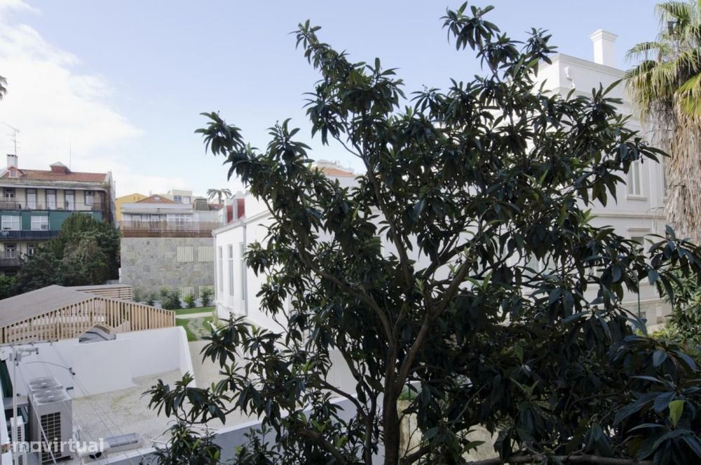 Quarto - localizado em São Bento Lisbon