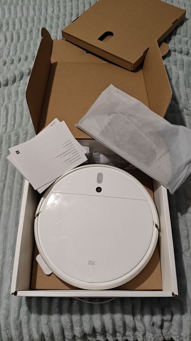 Xiaomi vacuum cleaner 1C робот
