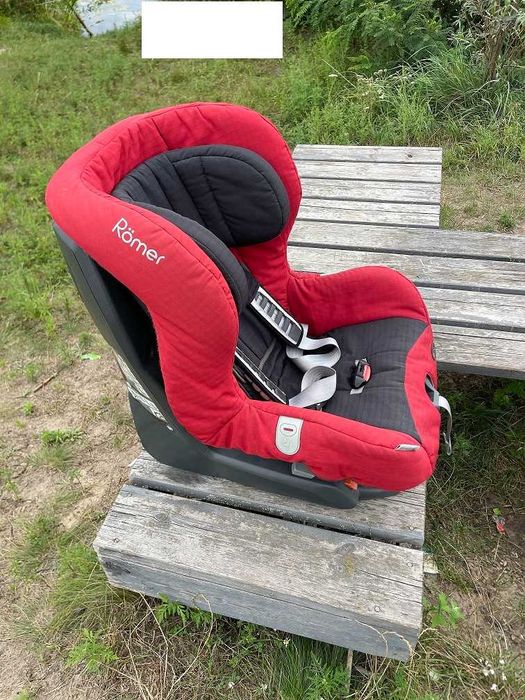 Продається дитяче автокрісло Römer safefix plus TT ECE R44/04