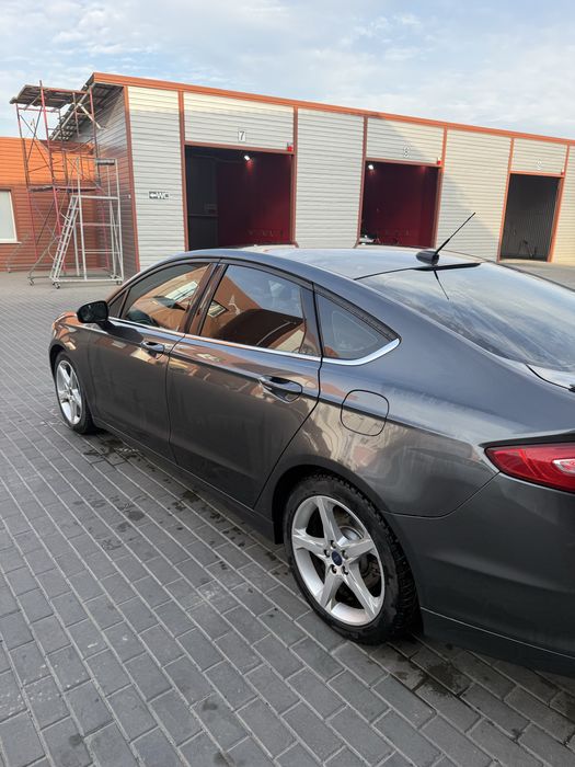 Ford fusion 2,5 автомобіль