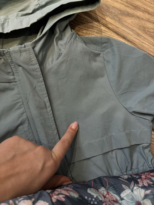 Куртки/жилетка на дівчинку весна 104-116