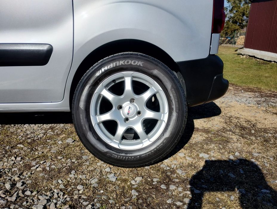 Sprzedam Citroena BERLINGO 1.6 VTI 120 km/88KW. 2014r