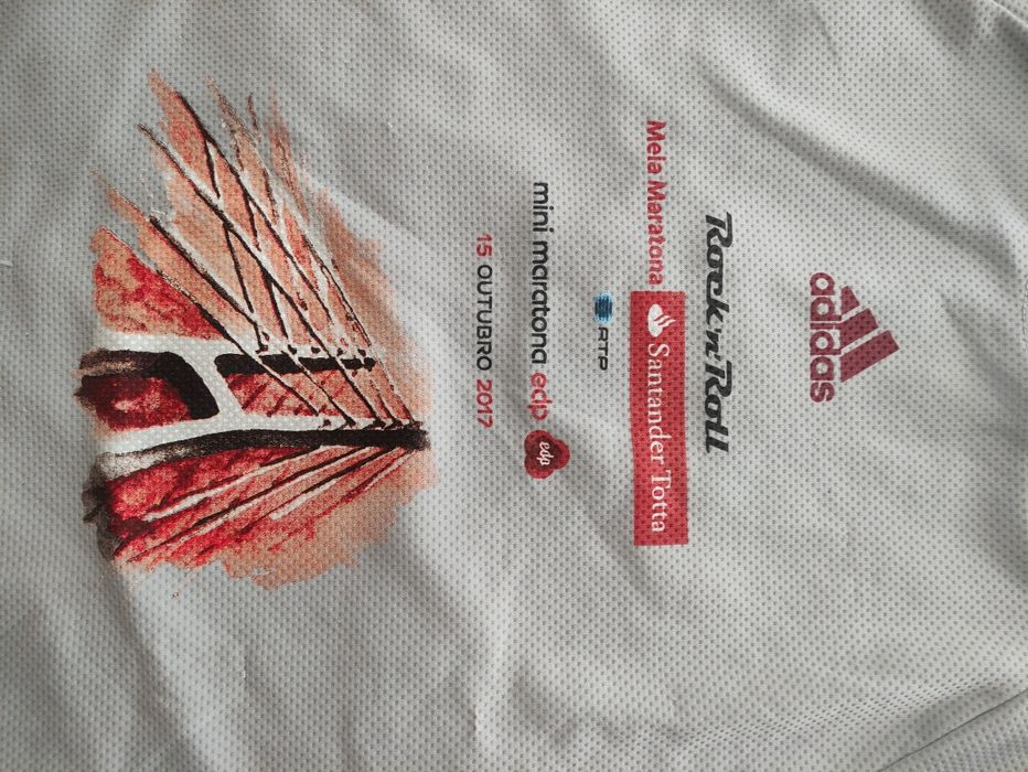 T-shirt de corrida - Adidas Meia Maratona 2017 -  Lisboa 

Usada, em b