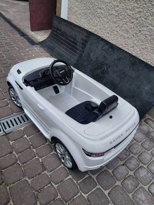 Дитячий електромобіль Range Rover