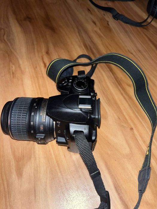 Продам фотоапарат Nikon d3100