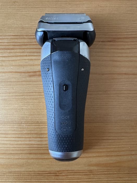 Máquina de Barbear Braun Series 9 9390CC wet&dry