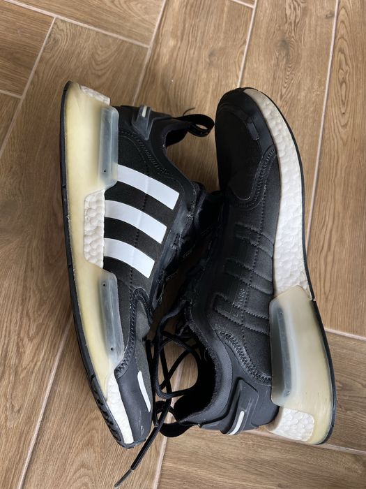 Кросівки adidas 44/5 розмір