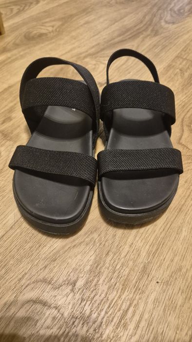 Lekkie, letnie, czarne sandały, 39