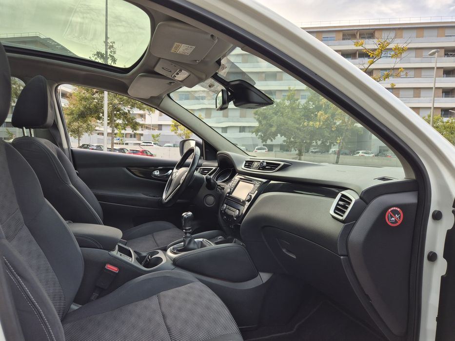 Nissan Qashqai 1.5 dCi 110cv | 2015 | 94.500 km | FULL EXTRAS