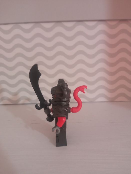 Figurka Wężowego Wojownika LEGO Ninjago 2016