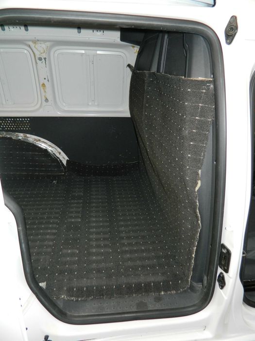 Volkswagen Caddy груз. 2011 року 1.6 TDI.