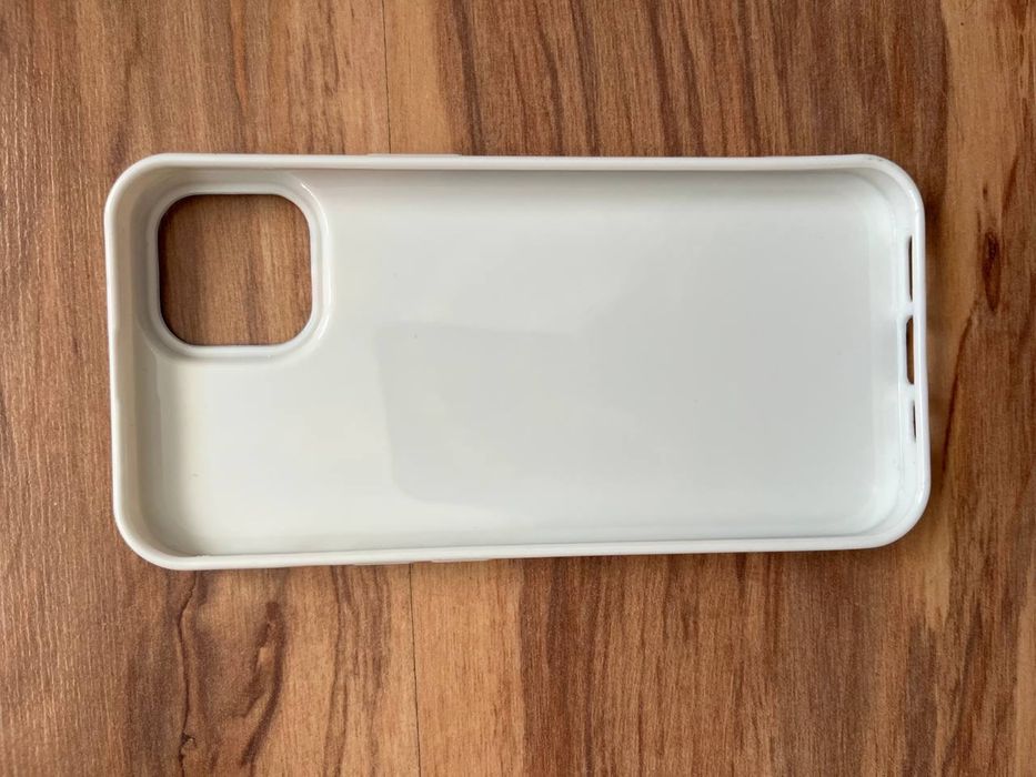 etui na telefon 13-14 bape