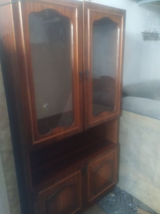 Шкаф и тумбы недорого.