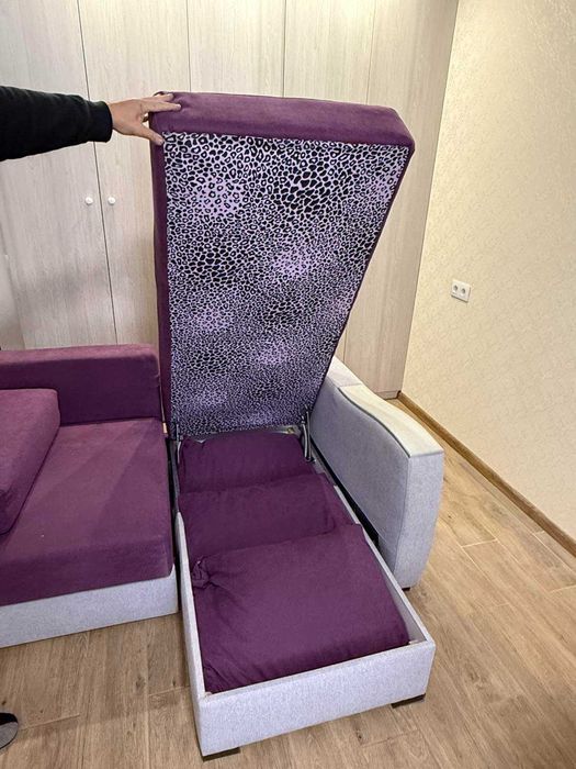 Продам якісний диван у звязку з переїздом