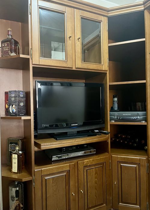 Móvel de Canto para Sala / Estante Modular em Madeira