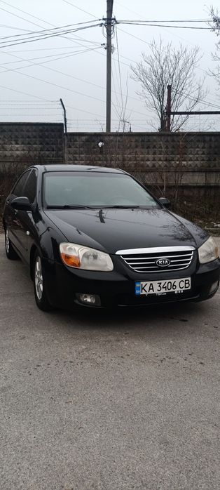 Kia cerato 2.0  Автомат газ бензин