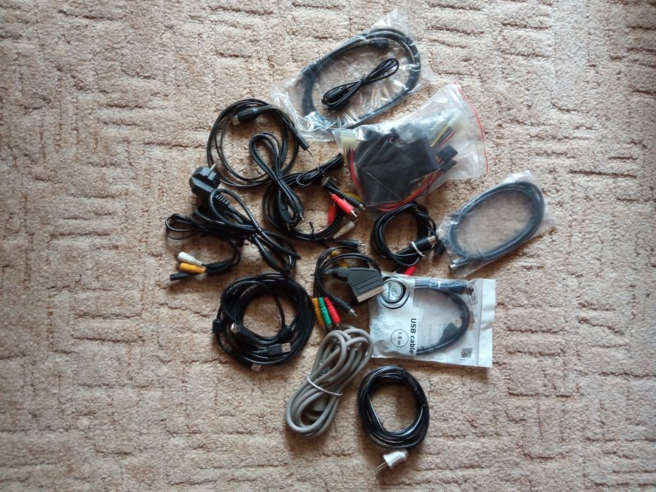 Шнури аудіо, відео, комп., телефонні різні