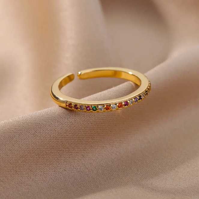 Anéis dourados delicados com pedras coloridas ENVIO GRÁTIS NOVO