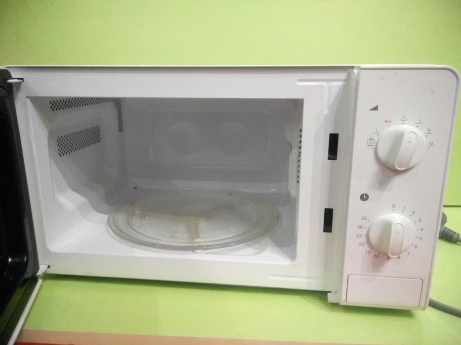 Микроволновая печь Daewoo KOR-6607