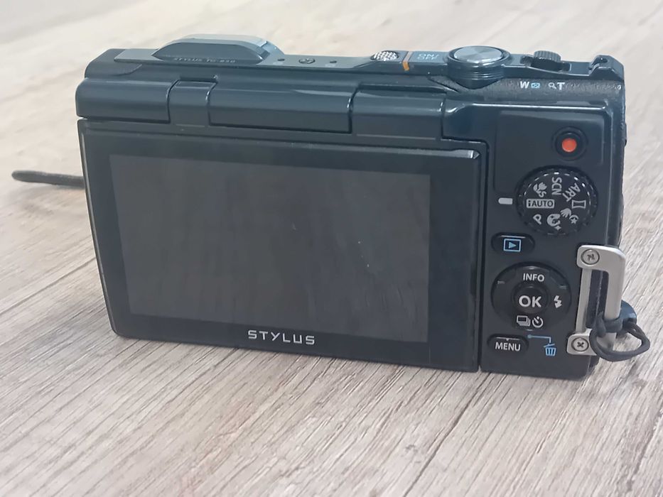 Olympus TG-850 – aparat z wadami