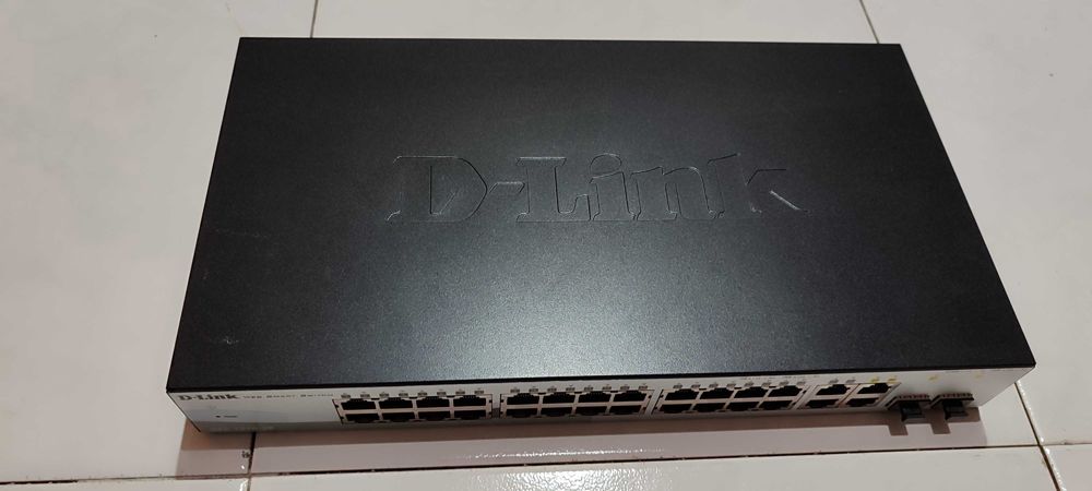 Switch Dlink DES-1210-28