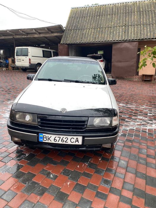 Продам Opel 1990 року