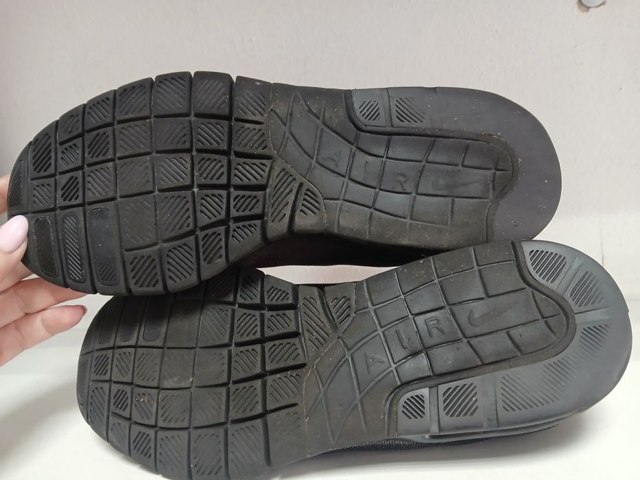 Nike 42p/27 см,  кросівки оригінал
