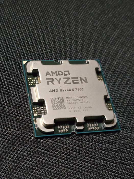AMD Ryzen 5 7600