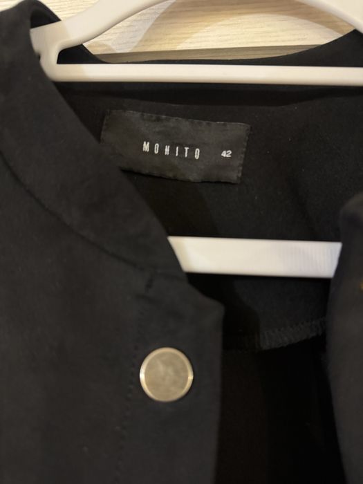 Черный бомбер mohito