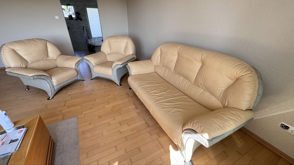 Okazja! Skórzany komplet wypoczynkowy (sofa plus 2 fotele)